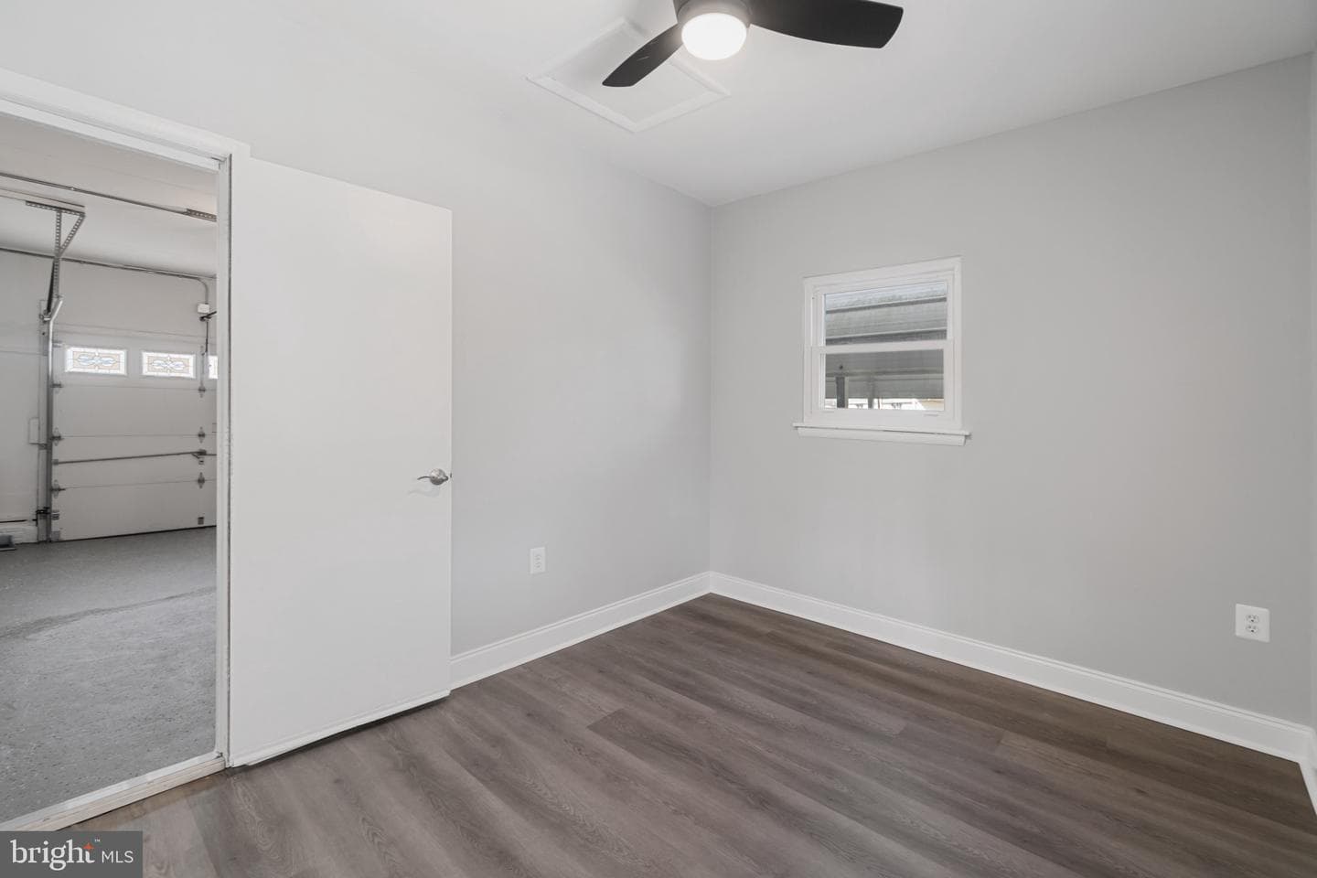327 Chalet Drive photo 11
