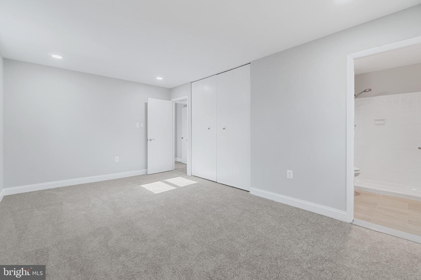 327 Chalet Drive photo 14