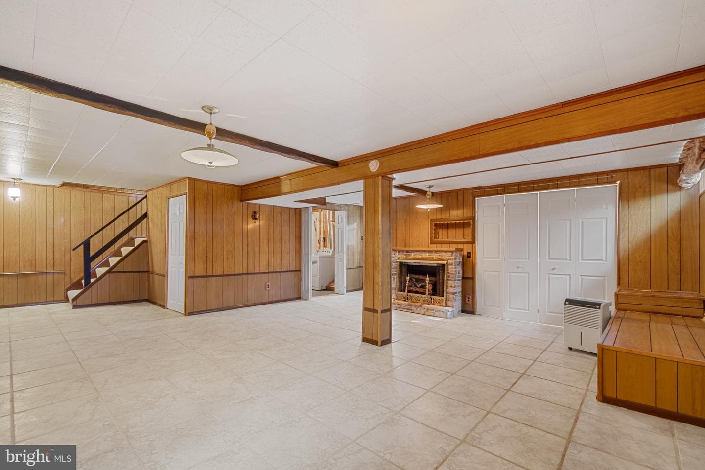 327 Chalet Drive photo 22
