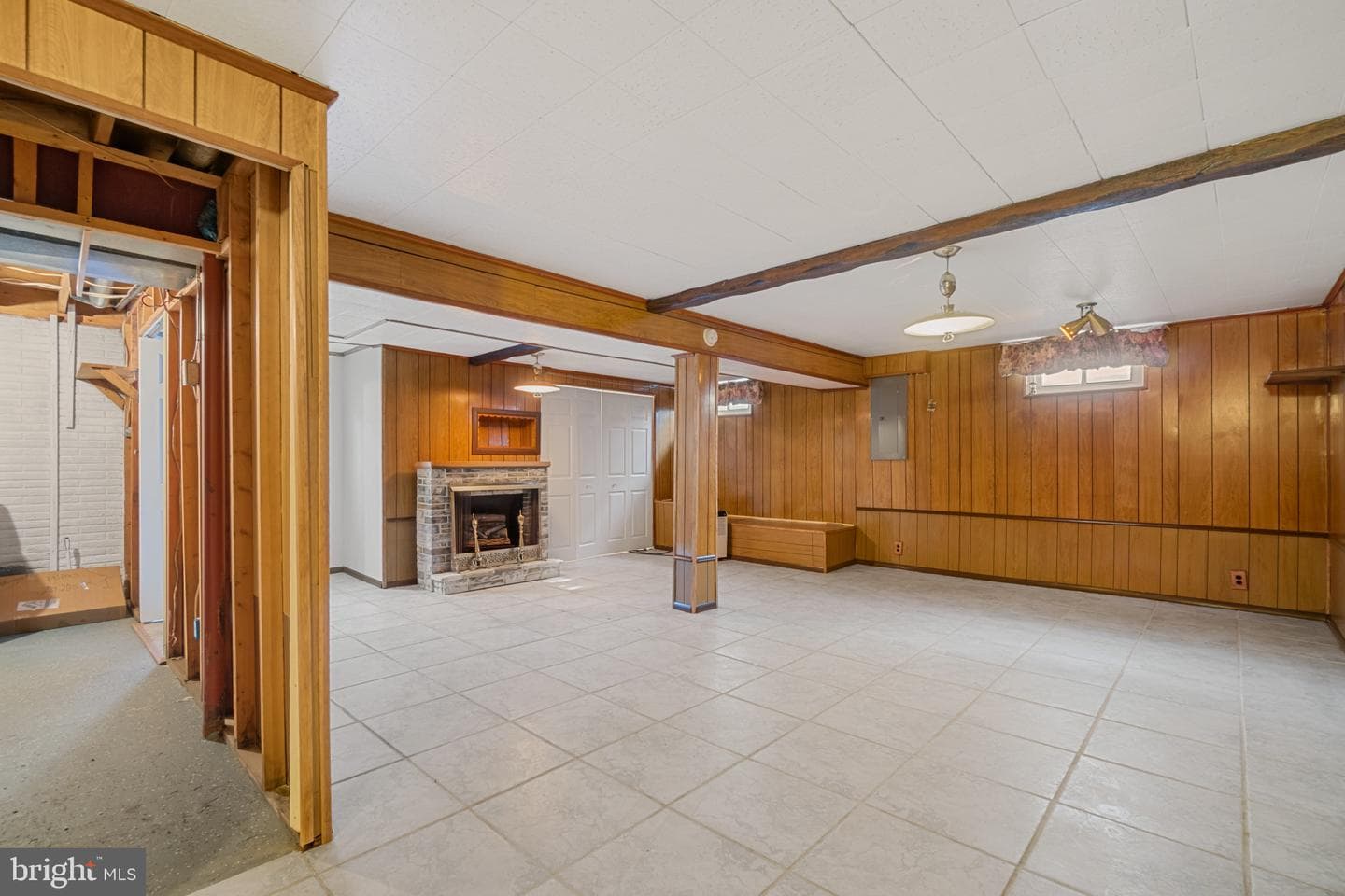 327 Chalet Drive photo 23