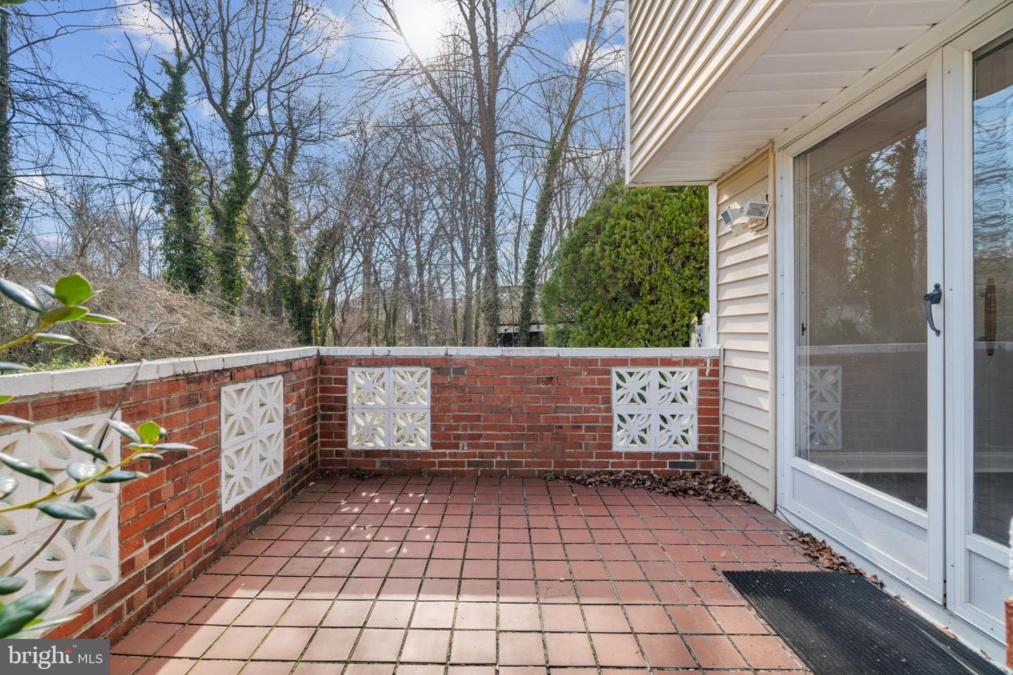 327 Chalet Drive photo 27