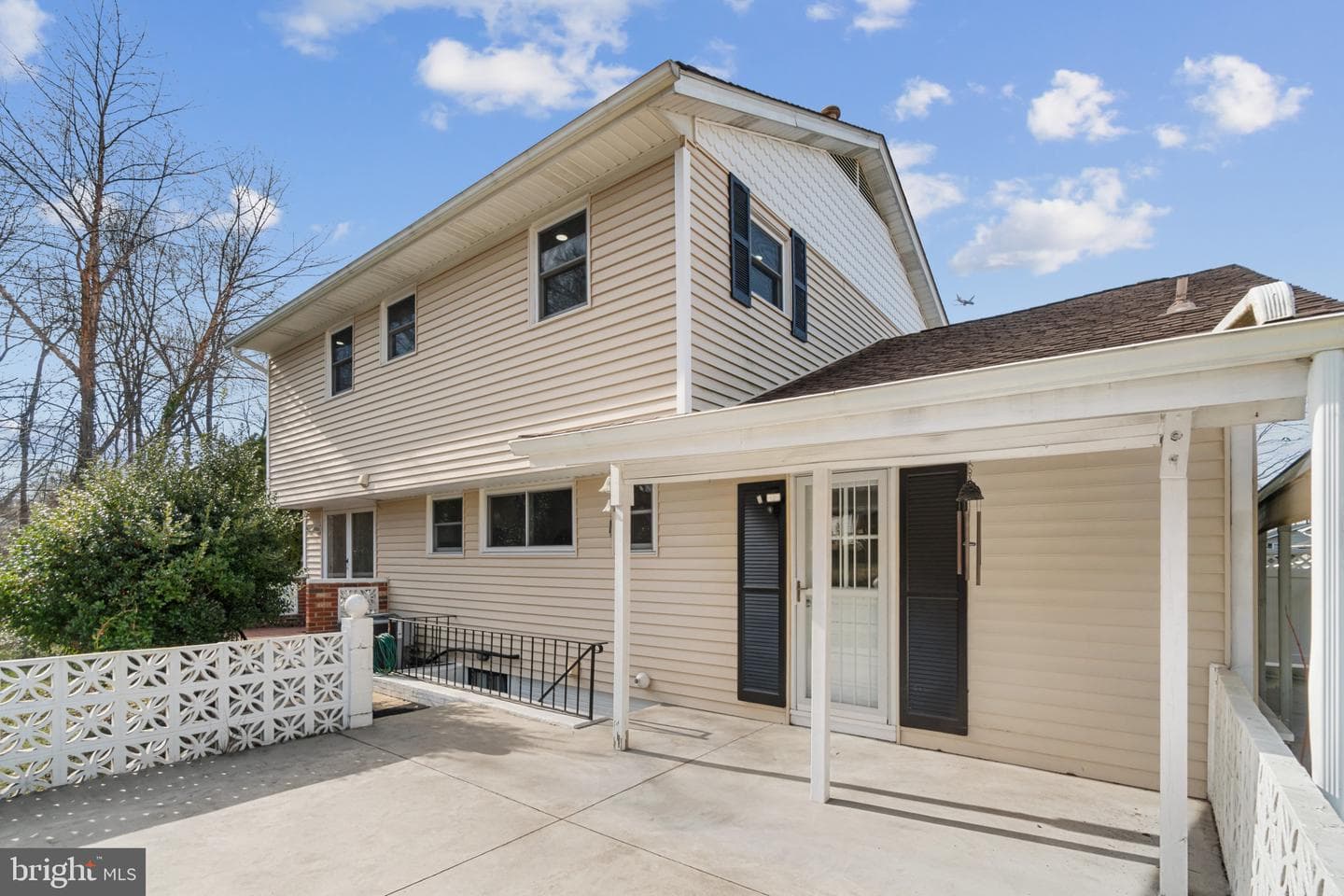 327 Chalet Drive photo 32