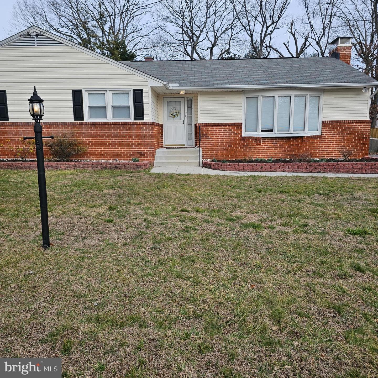 832 Lucky Road photo 1