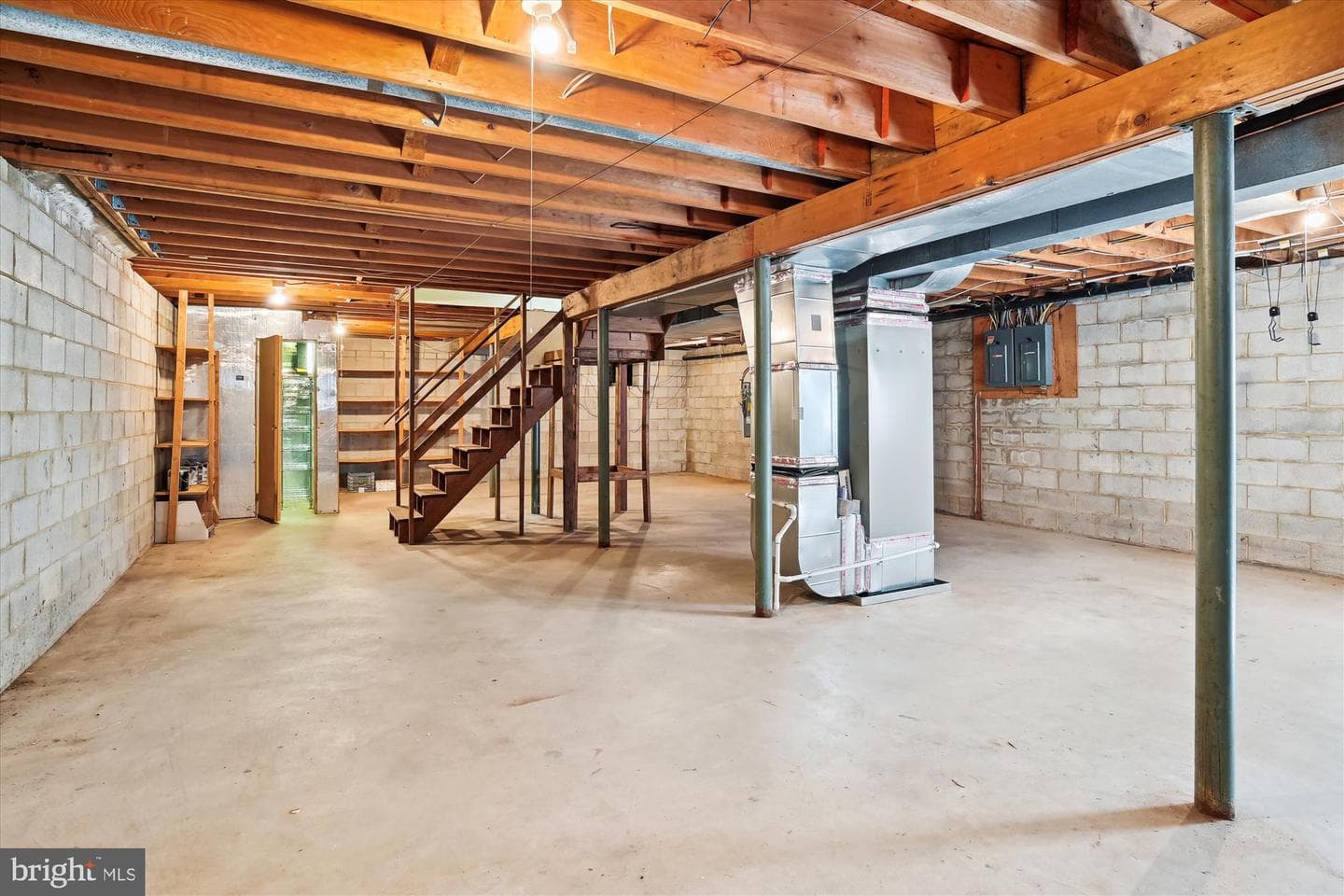 144 Cardamon Drive photo 38