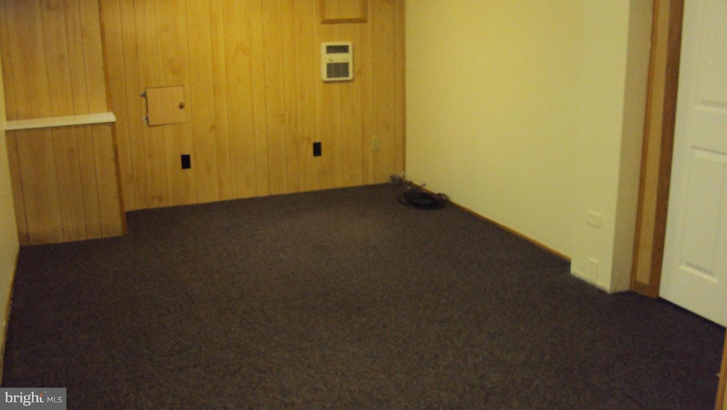 396 West Court photo 11