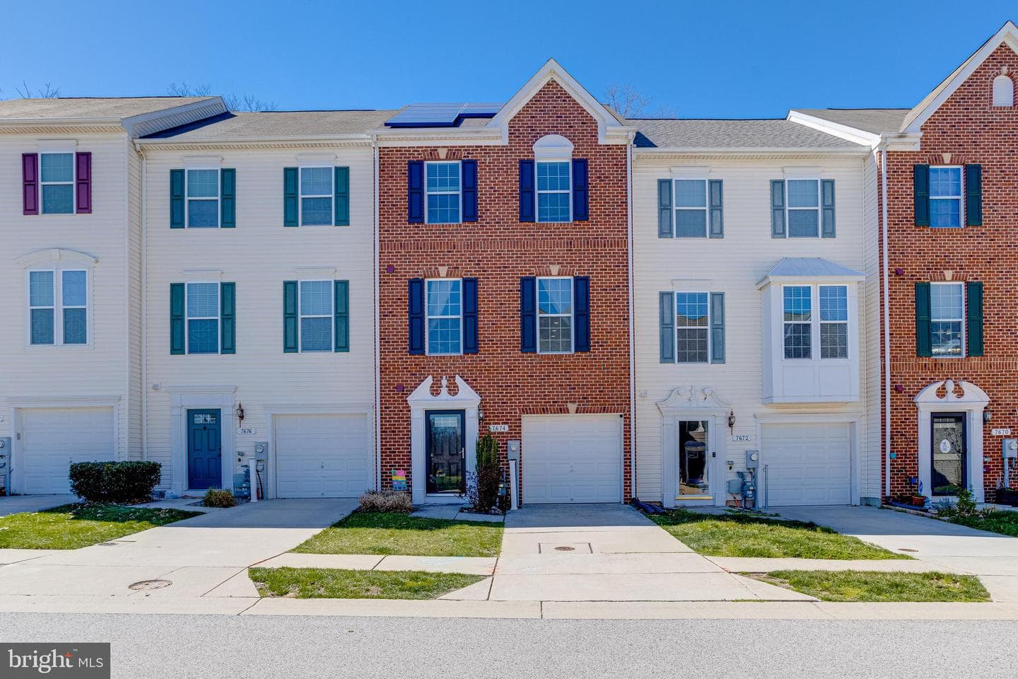 7674 Timbercross Lane photo 1