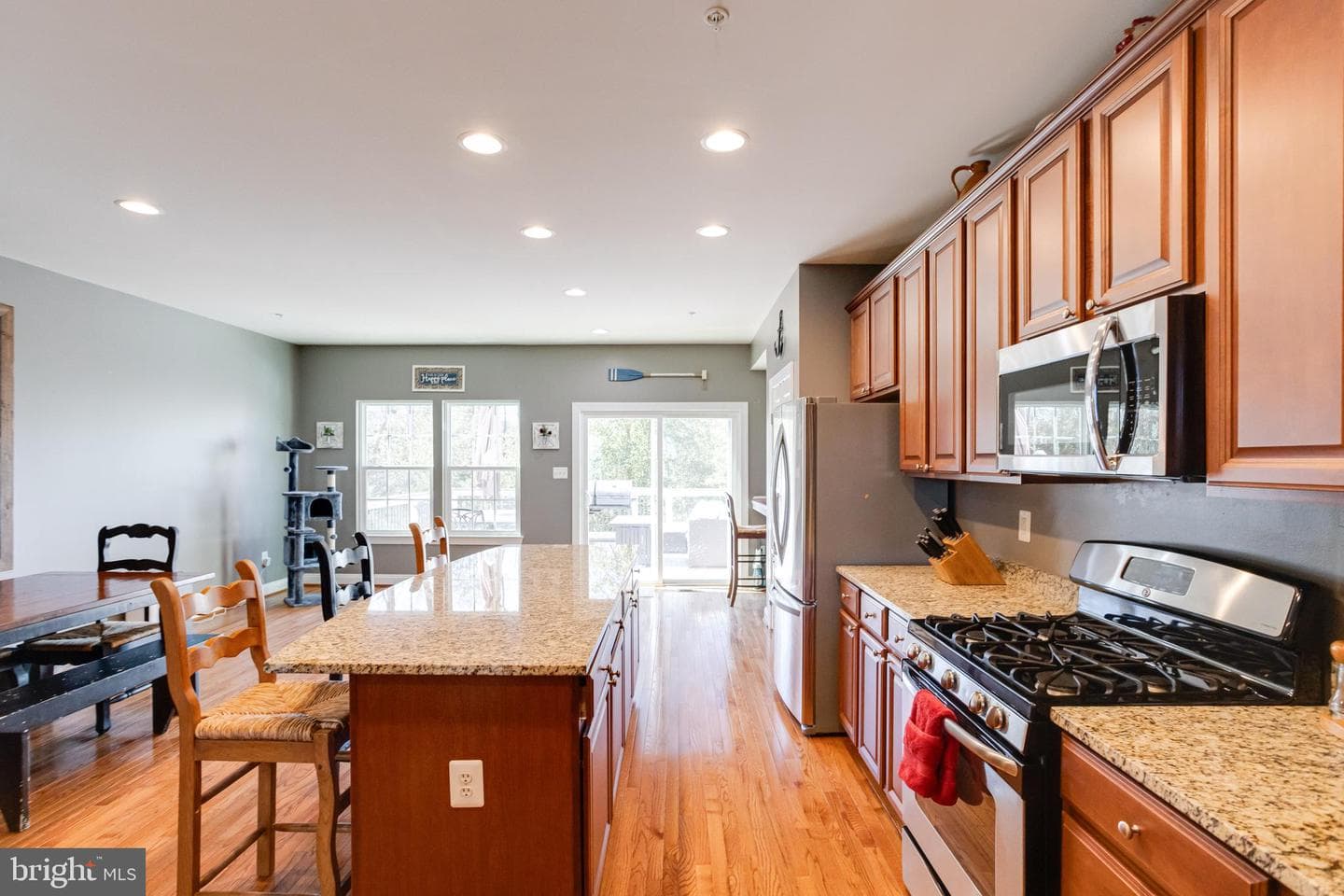 7674 Timbercross Lane photo 19