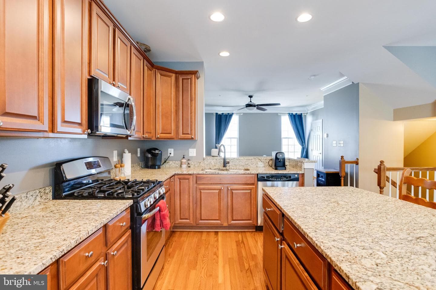7674 Timbercross Lane photo 25