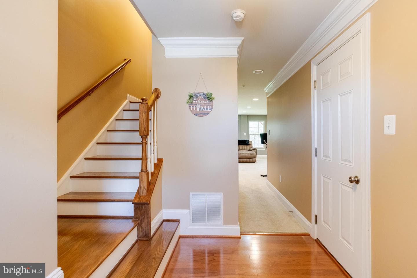7674 Timbercross Lane photo 4