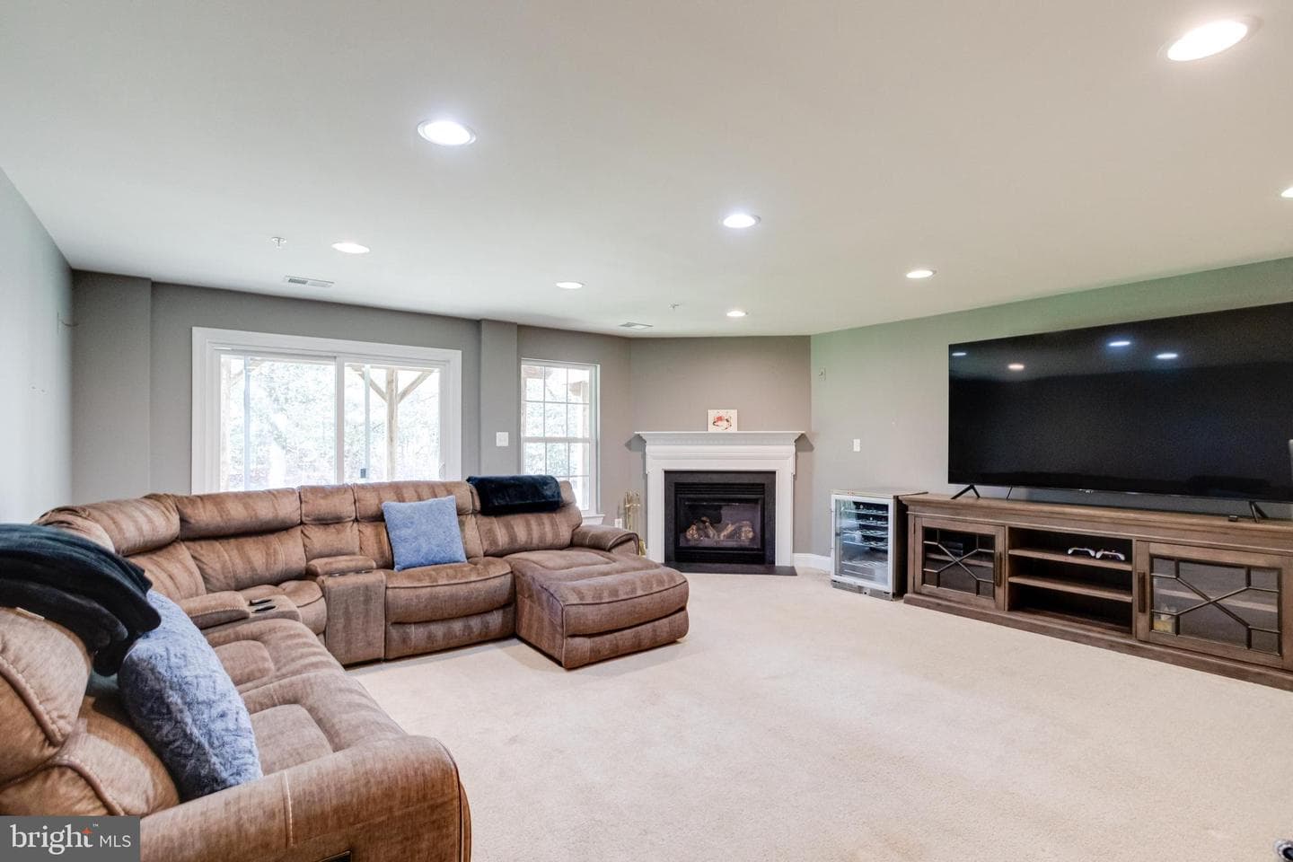 7674 Timbercross Lane photo 6
