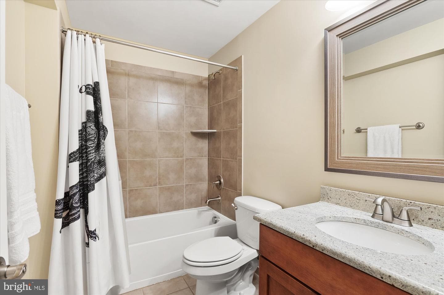 1410 Triton photo 53