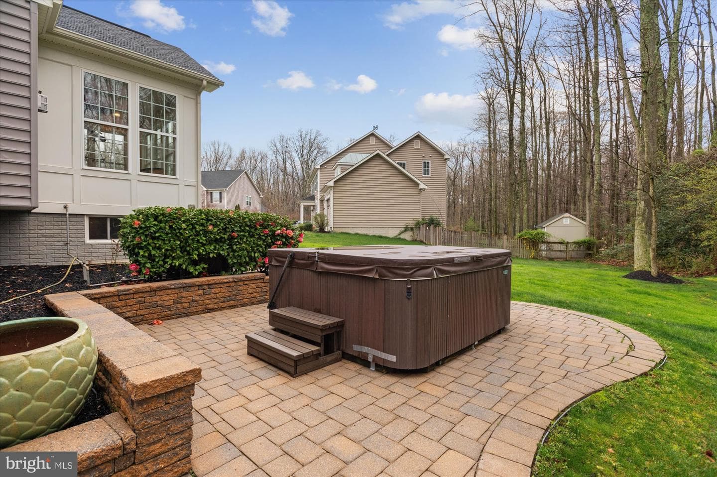 1410 Triton photo 59