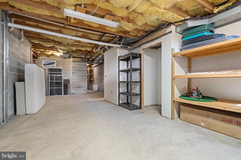 8438 Spring Road photo 36