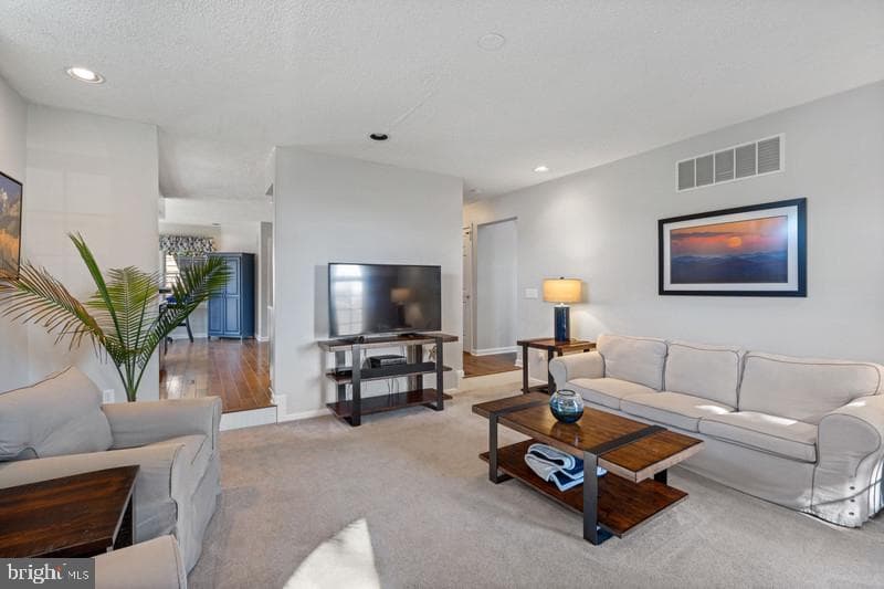 8438 Spring Road photo 7