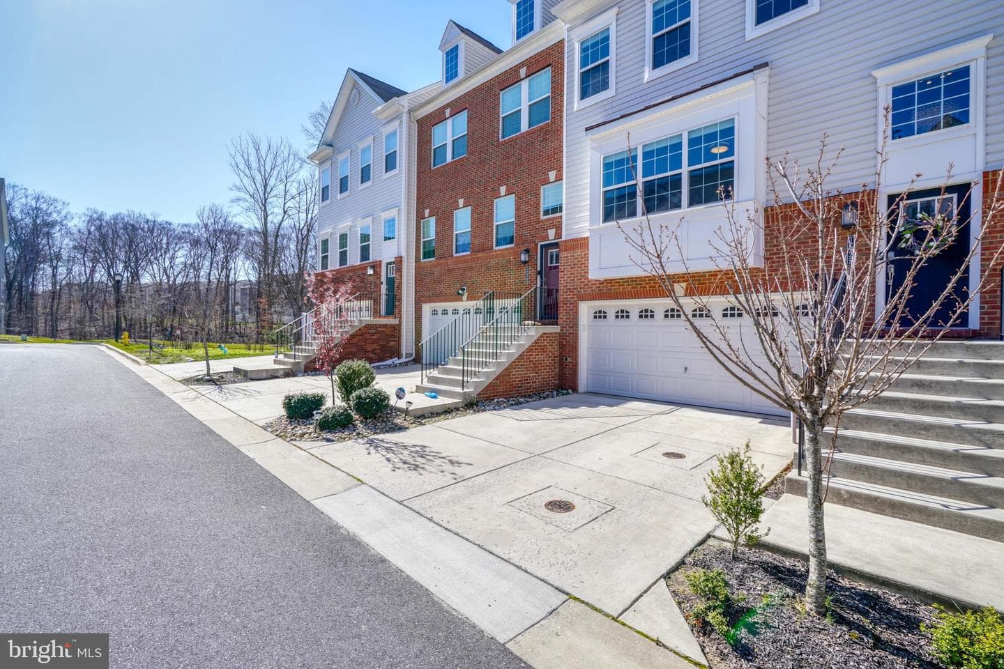 1525 Witchhazel Circle photo 3