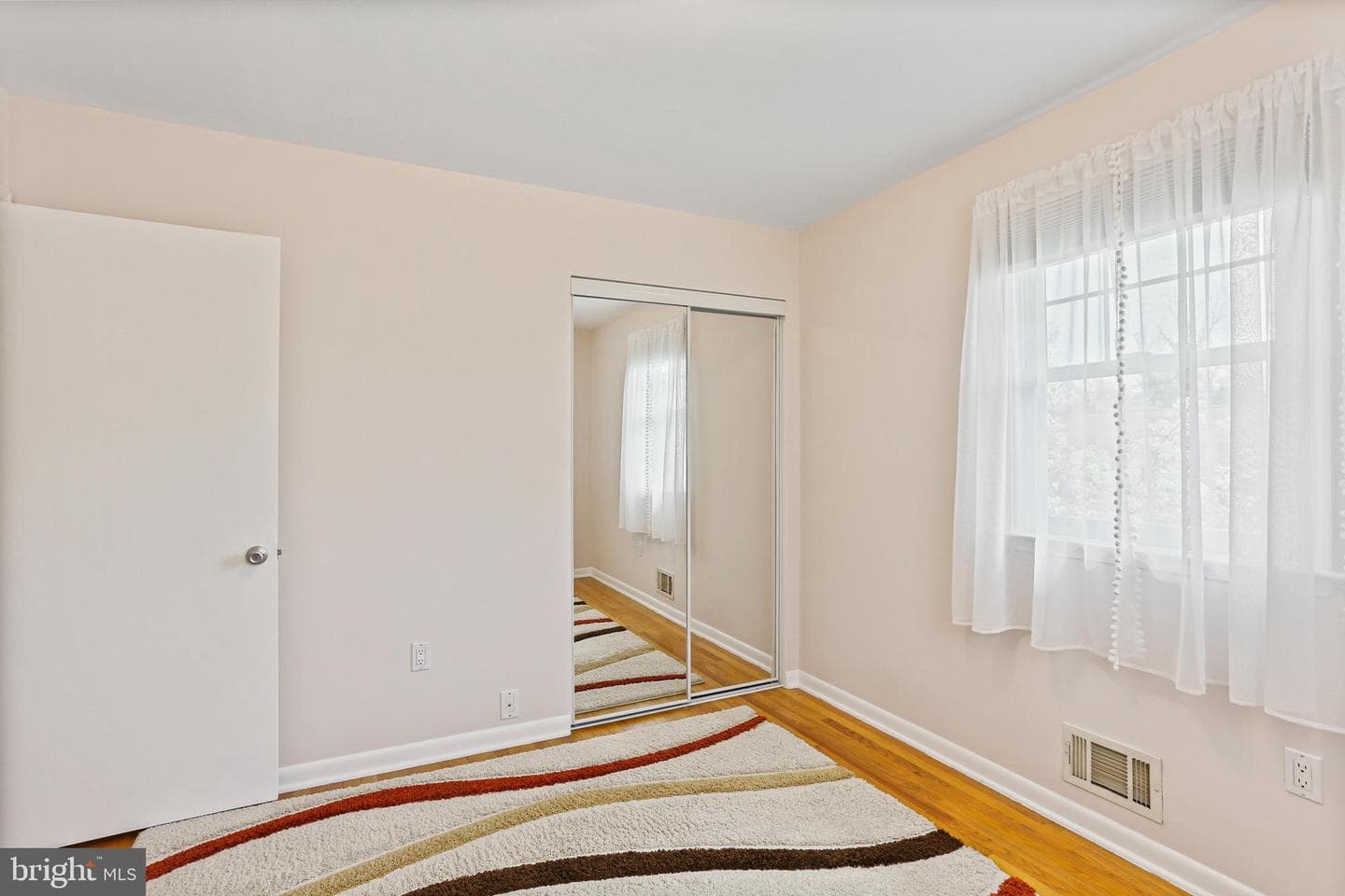 116 Linwood Avenue photo 14
