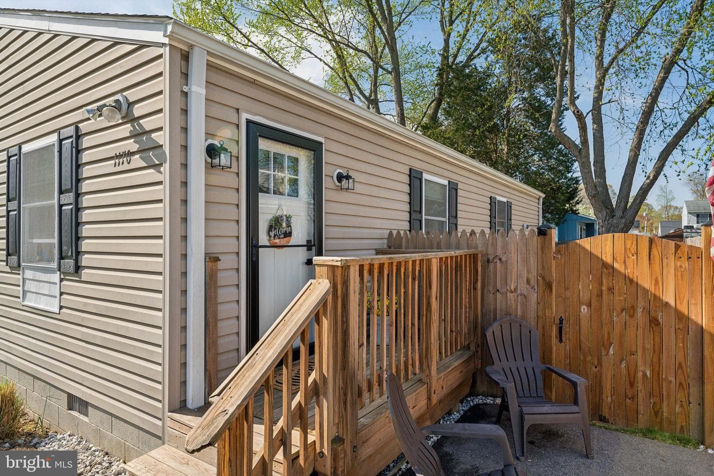 1170 Maple Avenue photo 18
