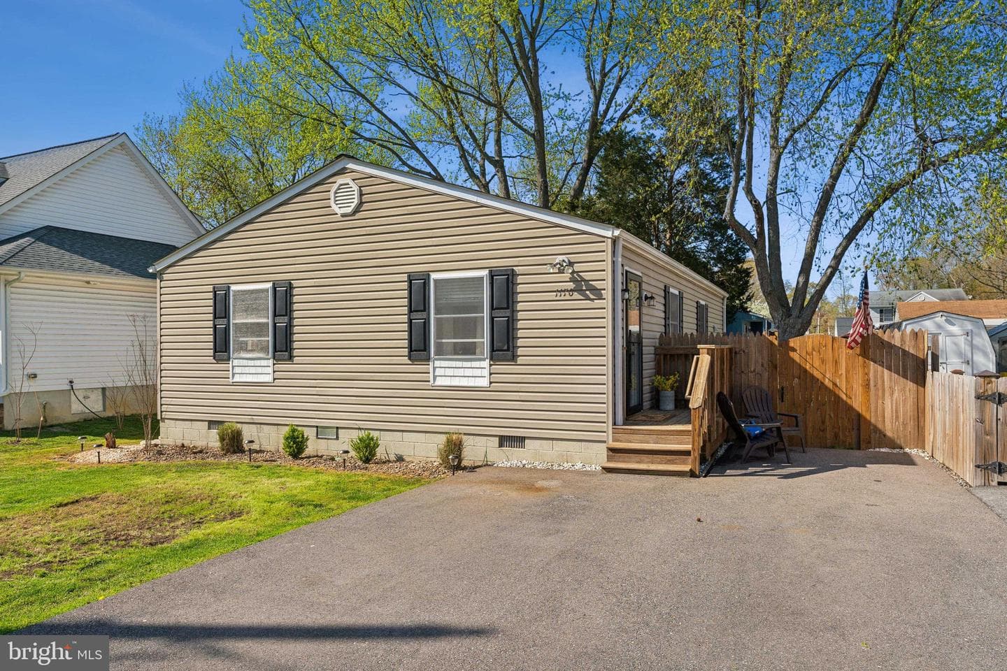 1170 Maple Avenue photo 22