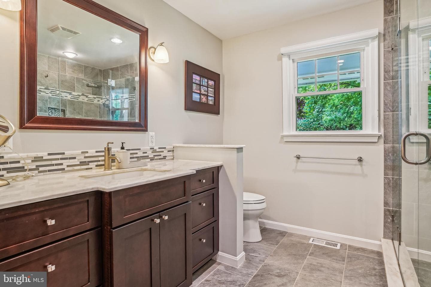 84 Tarragon Lane photo 21