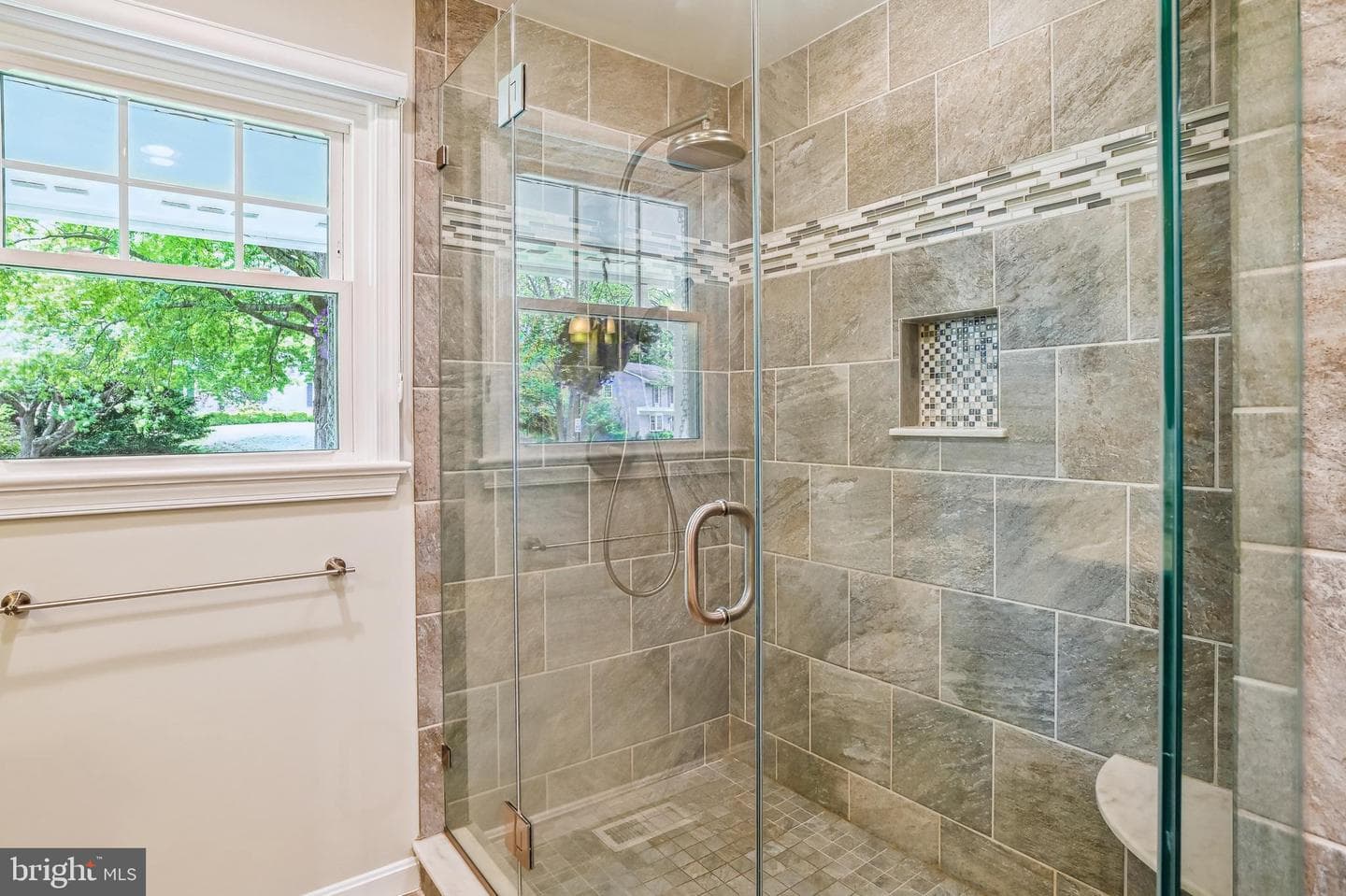 84 Tarragon Lane photo 22