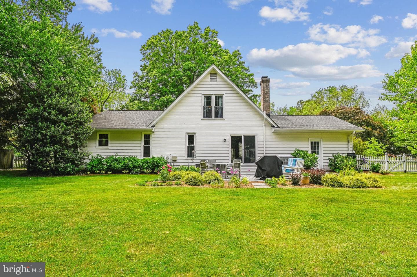 84 Tarragon Lane photo 30