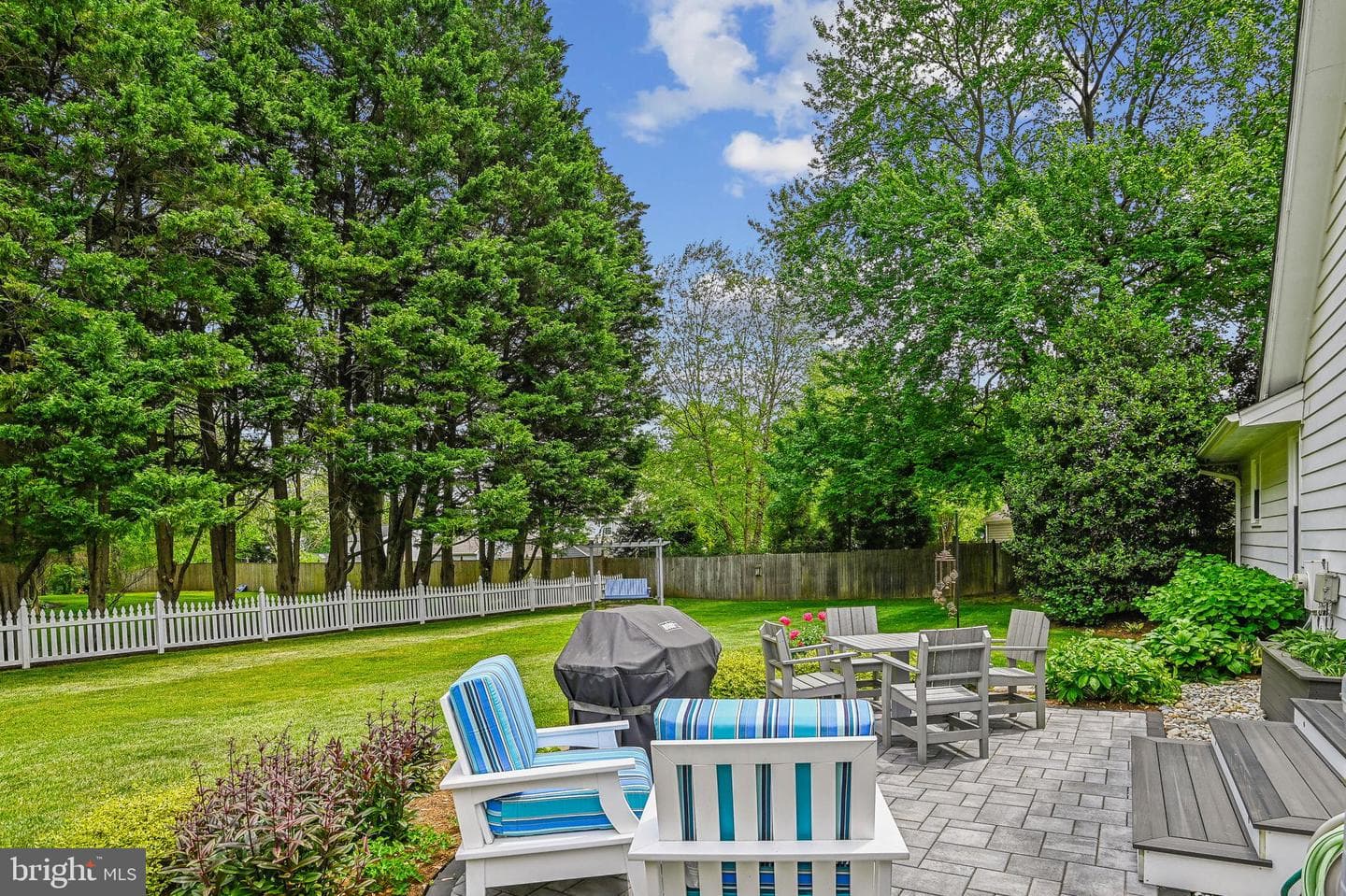 84 Tarragon Lane photo 32