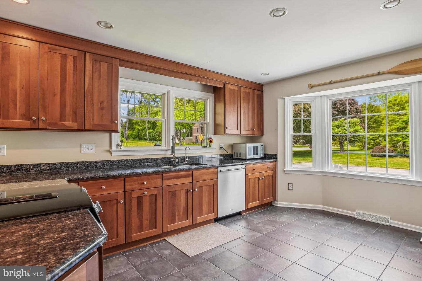 84 Tarragon Lane photo 8