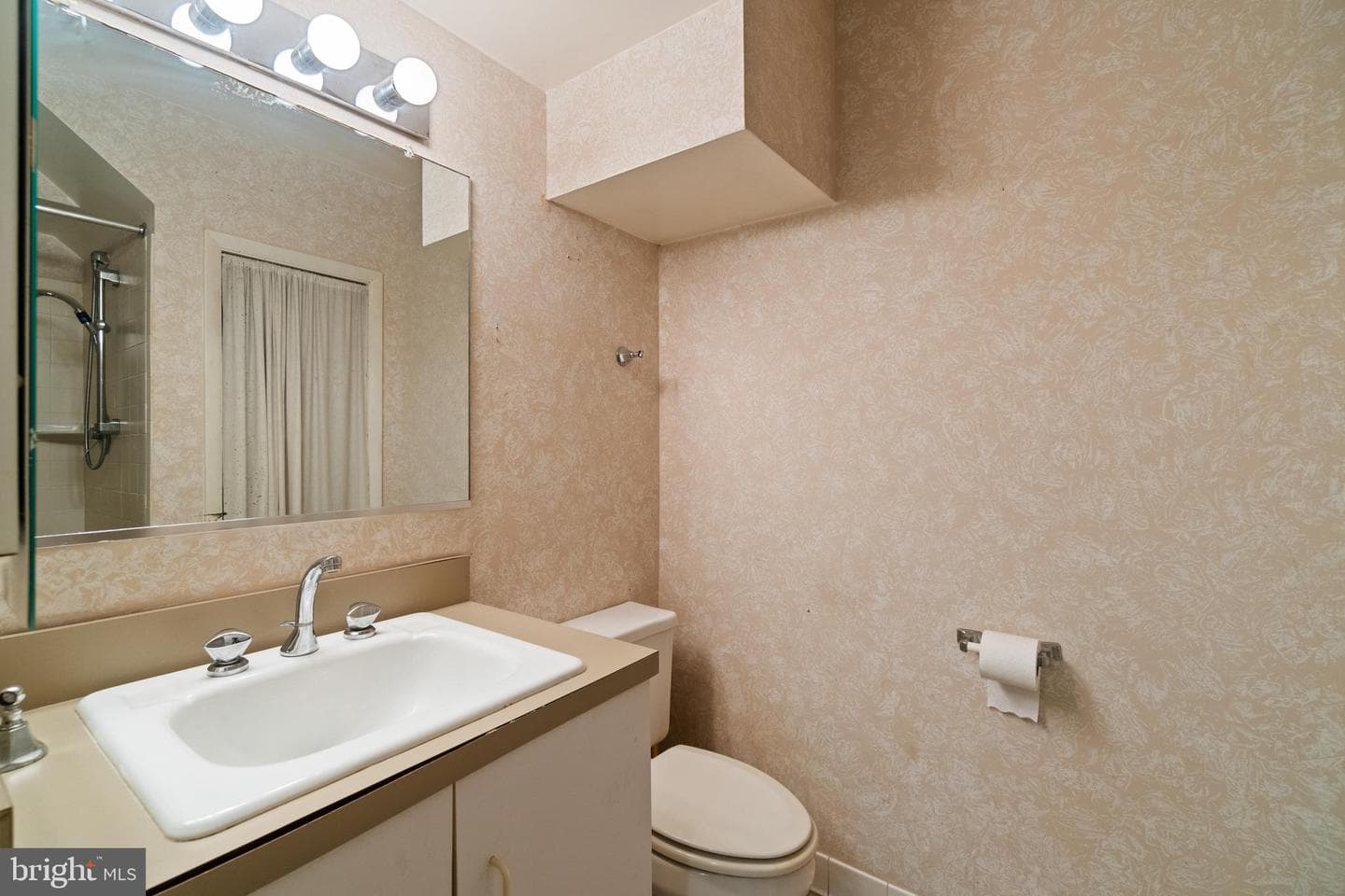 1817 Glade Court photo 17