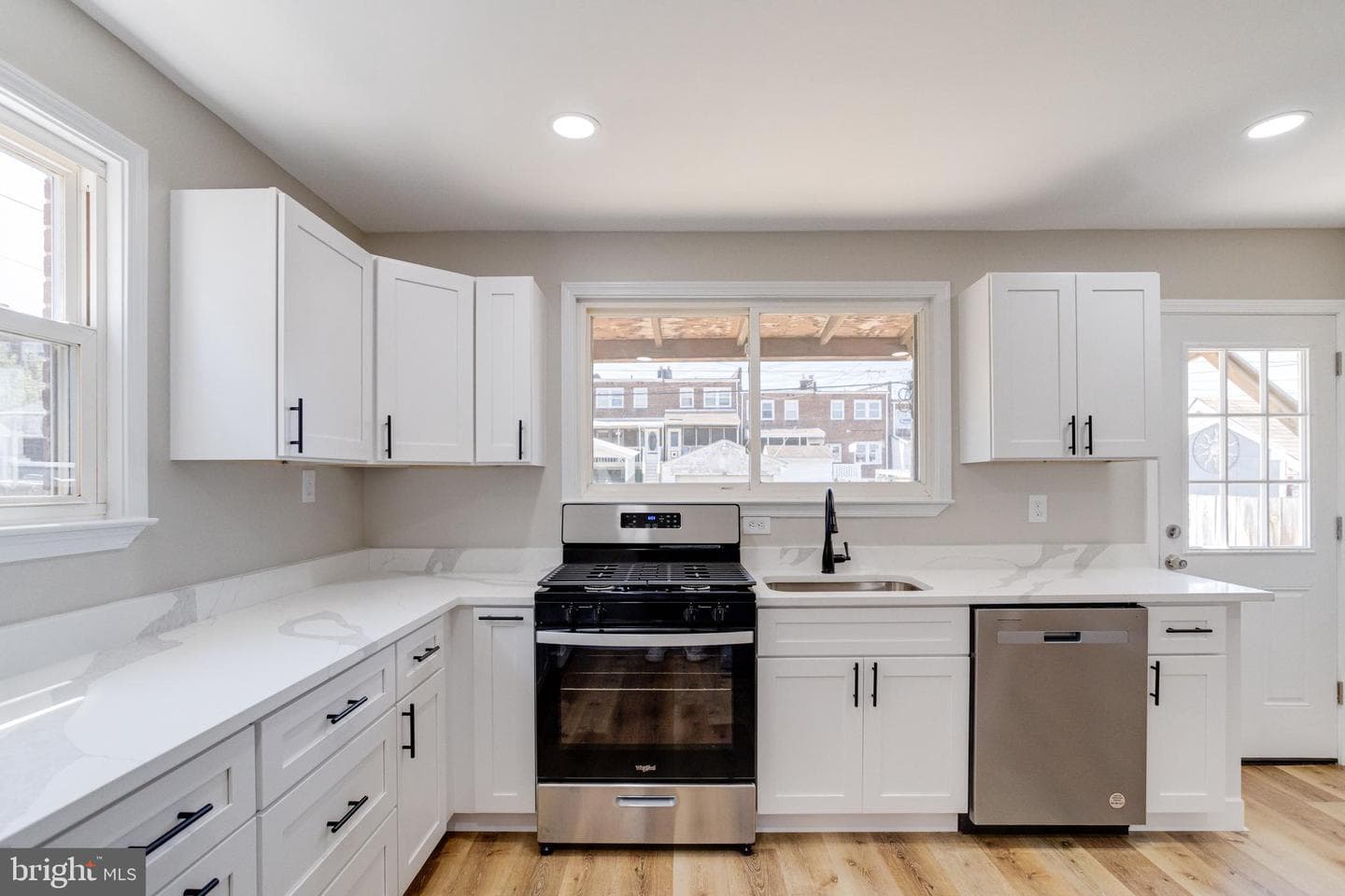 319 Arden Road W photo 10