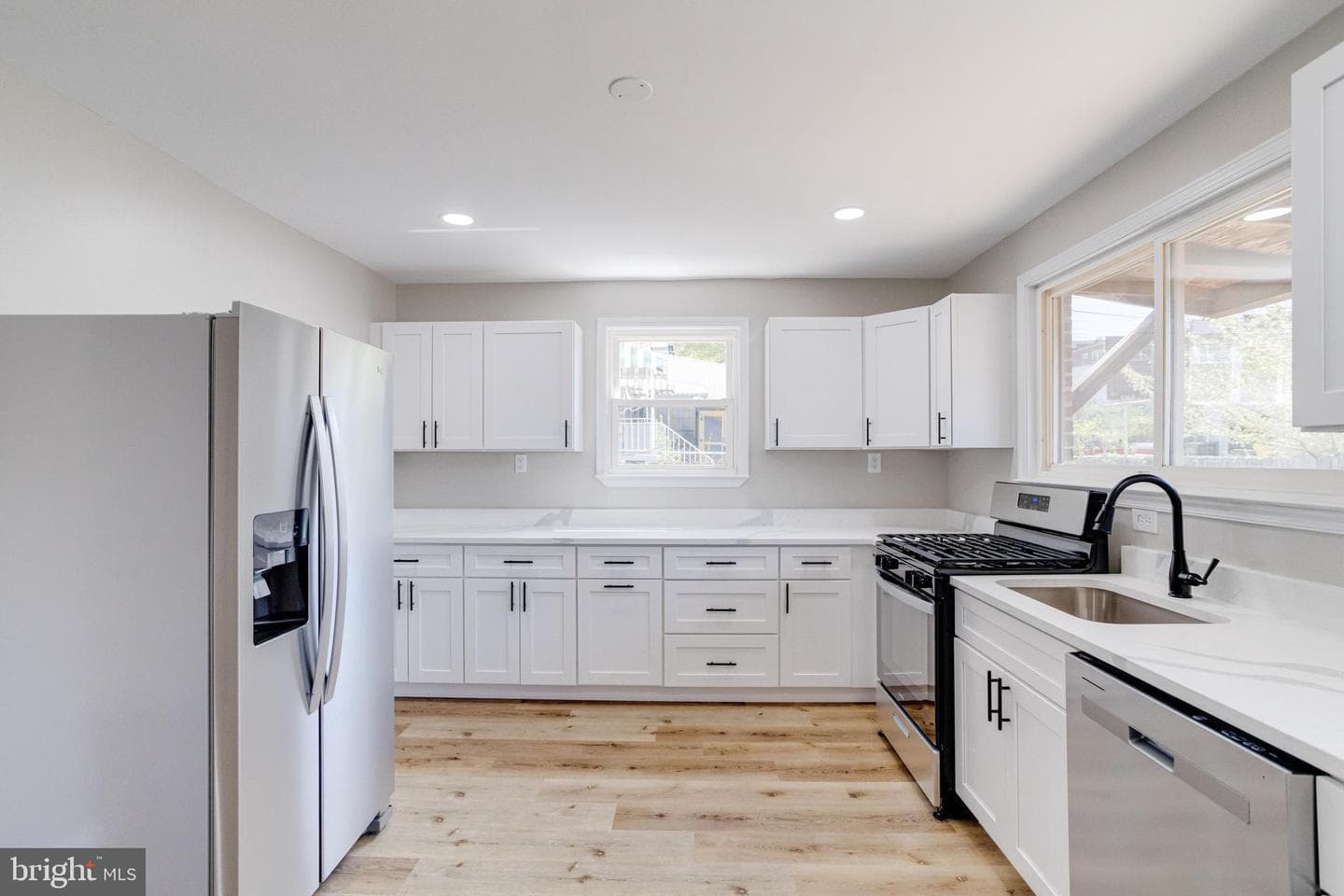 319 Arden Road W photo 12