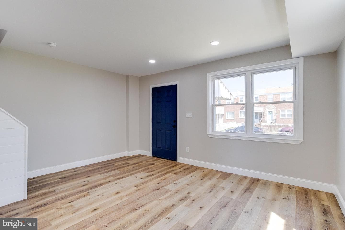 319 Arden Road W photo 8