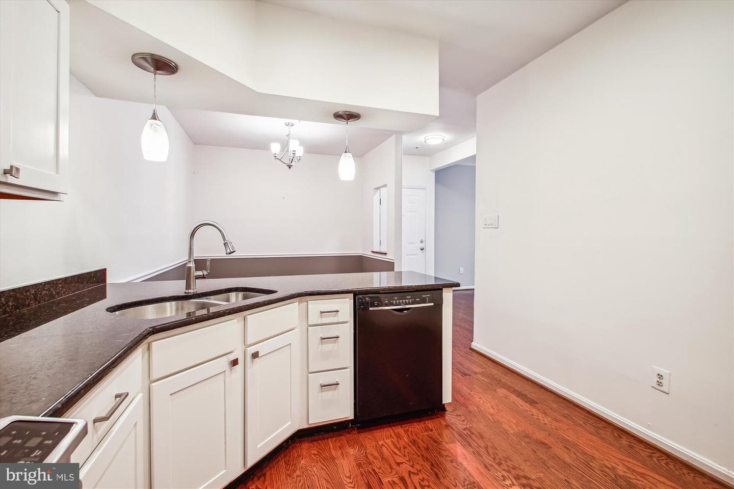 2708 Summerview Way #102 photo 8