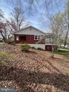 952 Central Lane photo 5