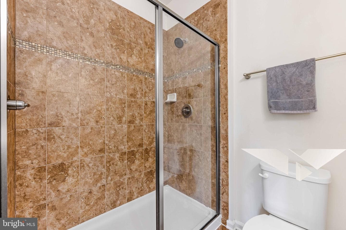 8043 Elton Street photo 16