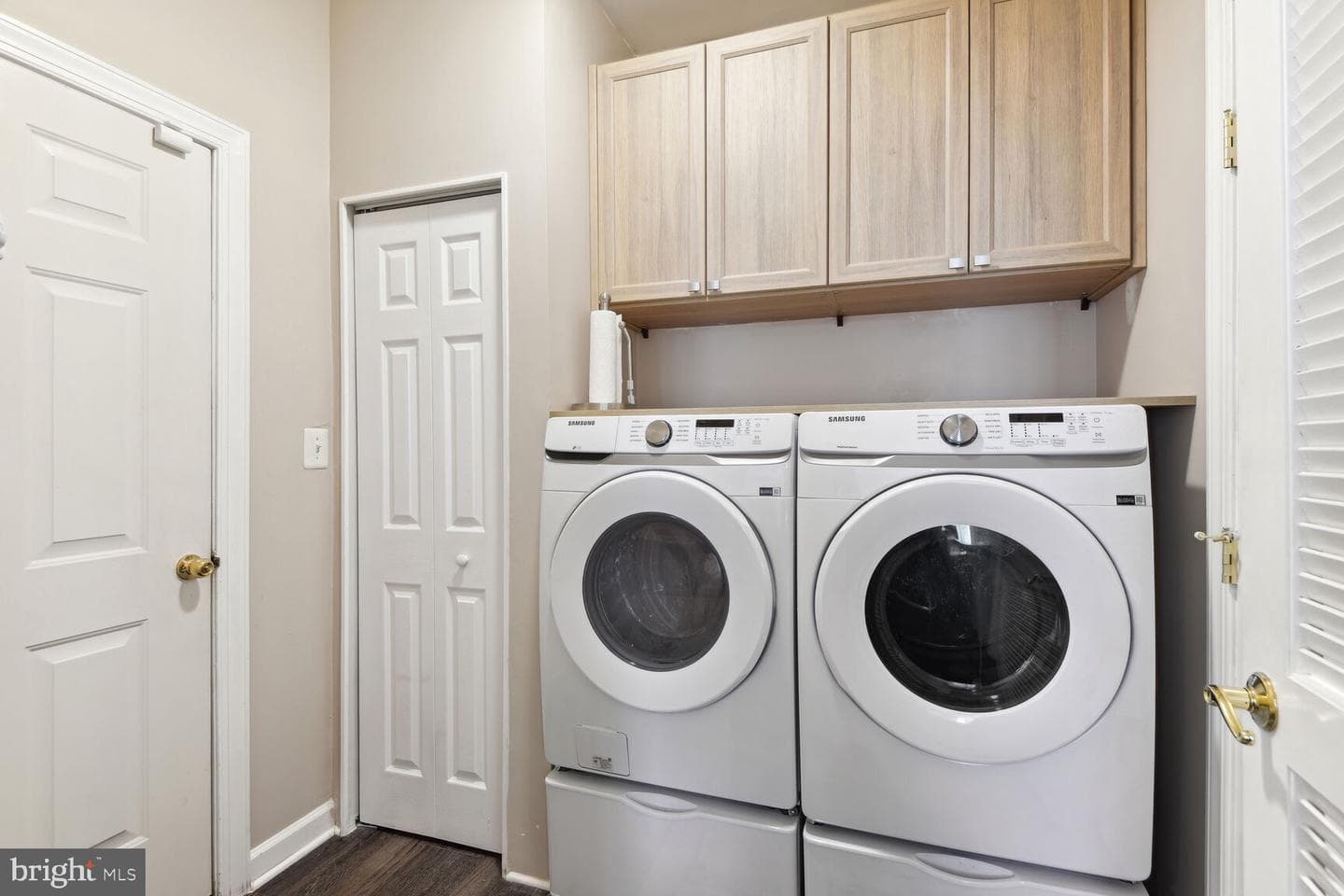 305 Hamlet Circle photo 23