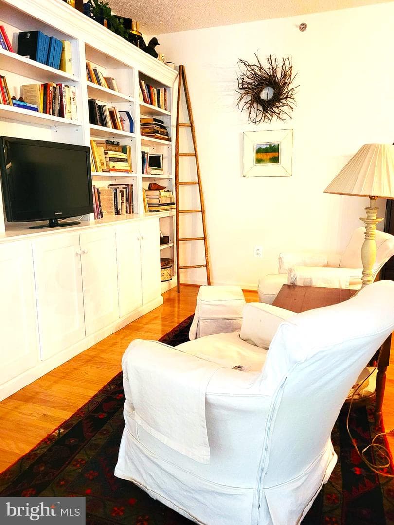 940 Astern Way #405 photo 3