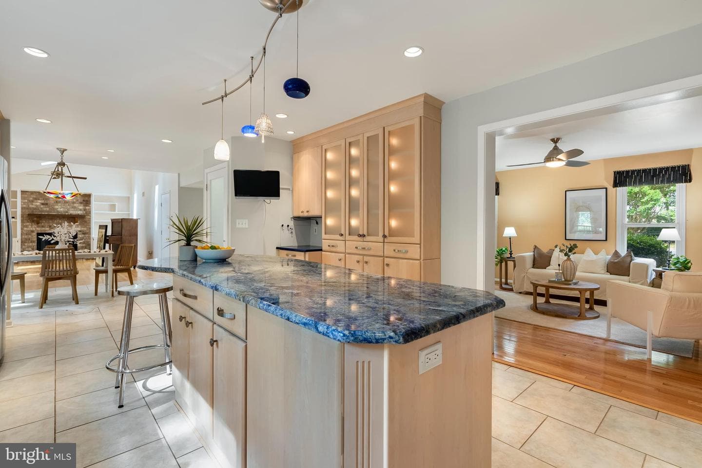 402 Sheffield Road photo 10
