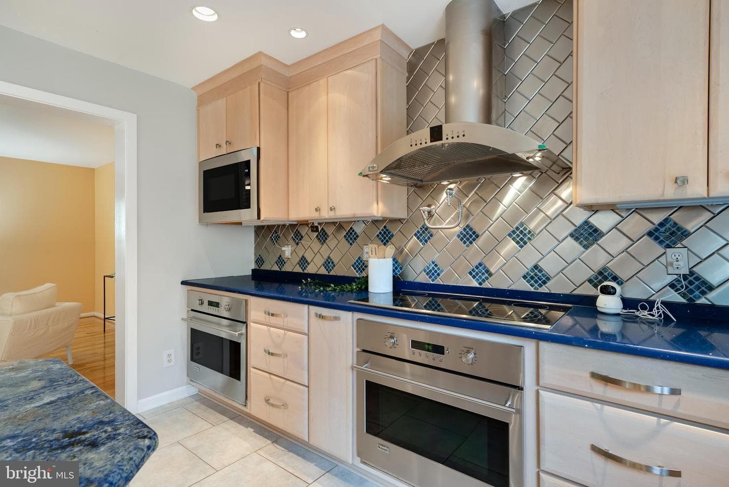 402 Sheffield Road photo 12