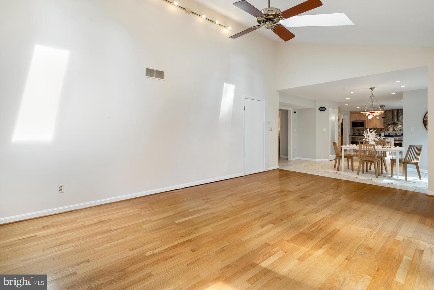 402 Sheffield Road photo 19