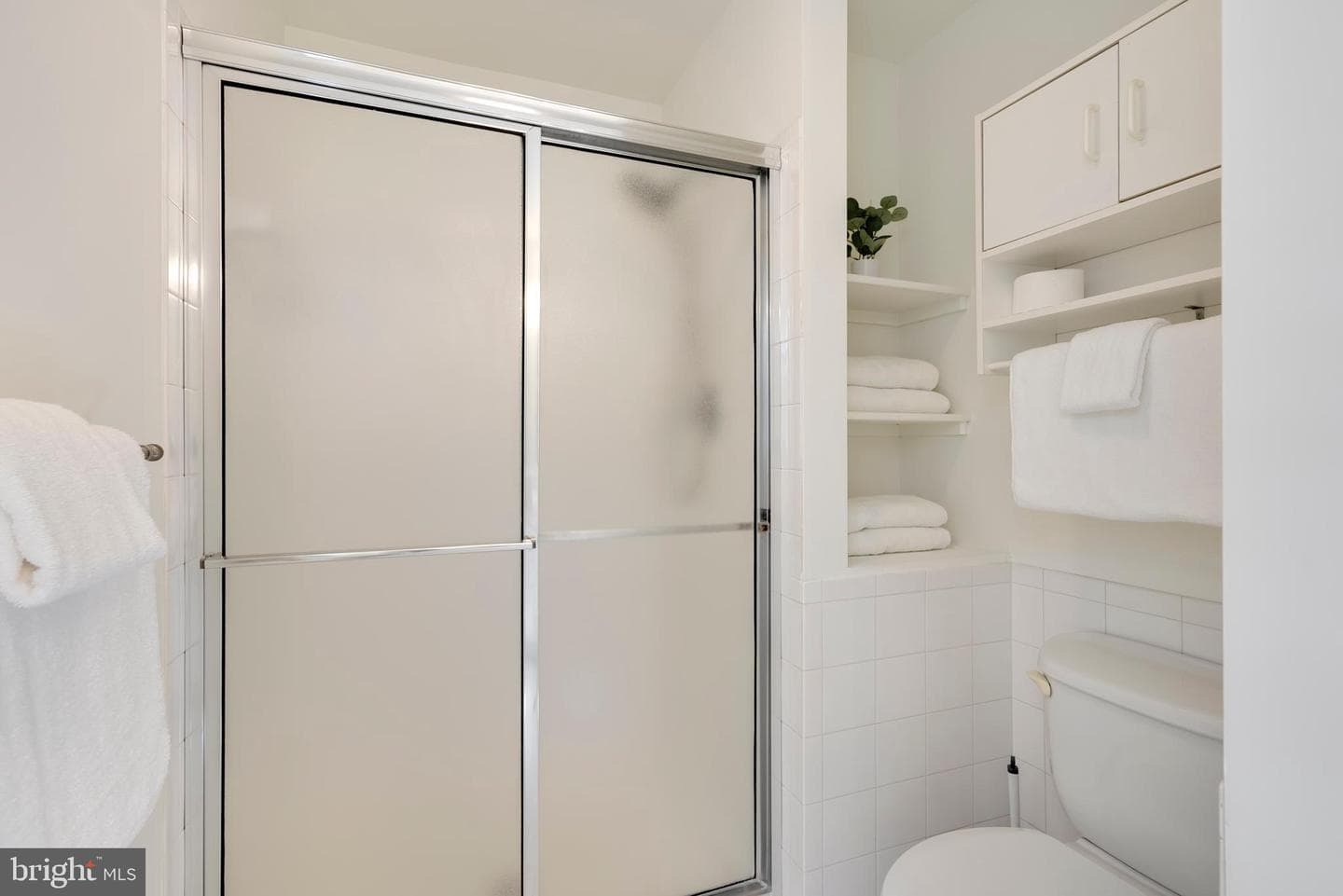 402 Sheffield Road photo 26