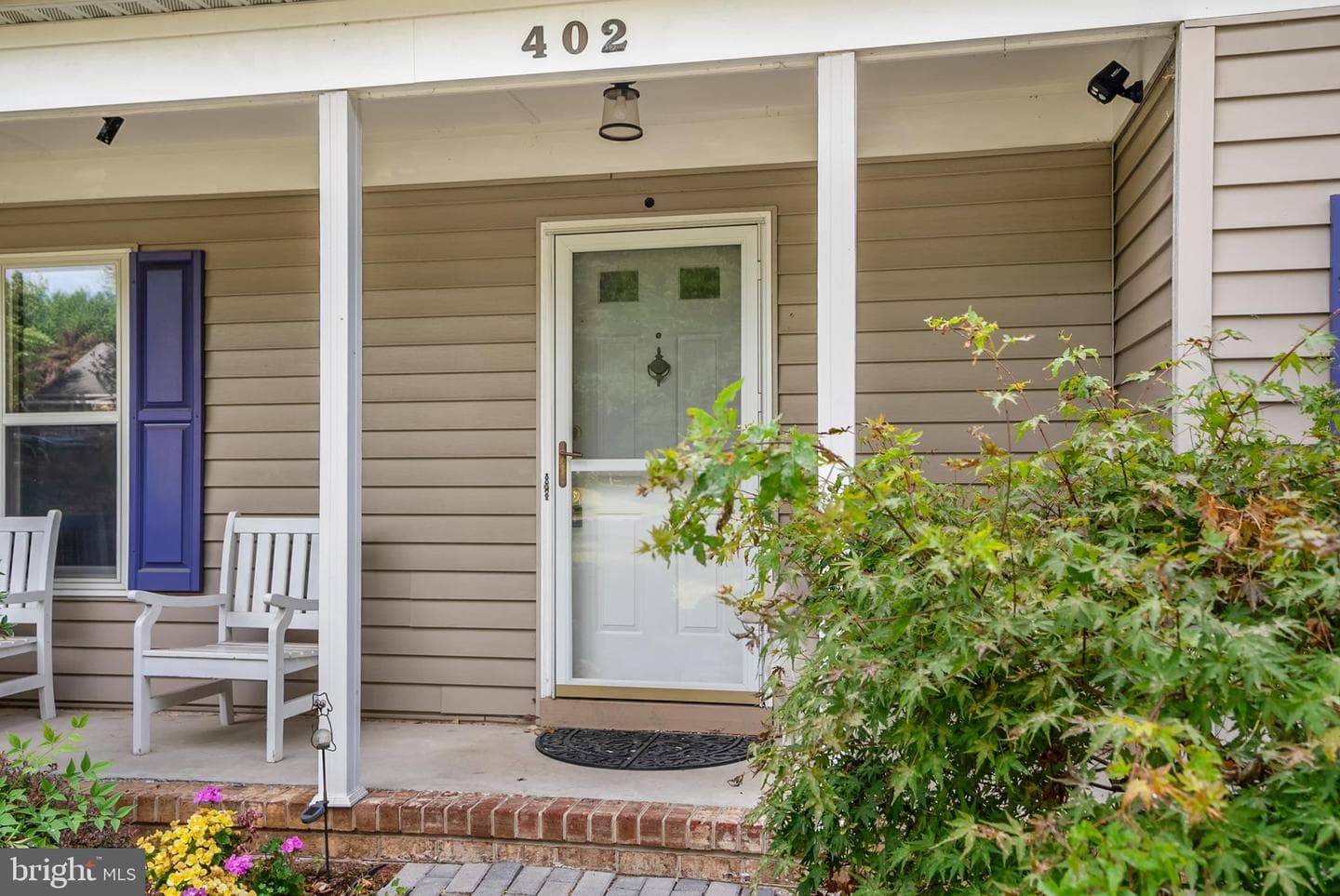 402 Sheffield Road photo 4