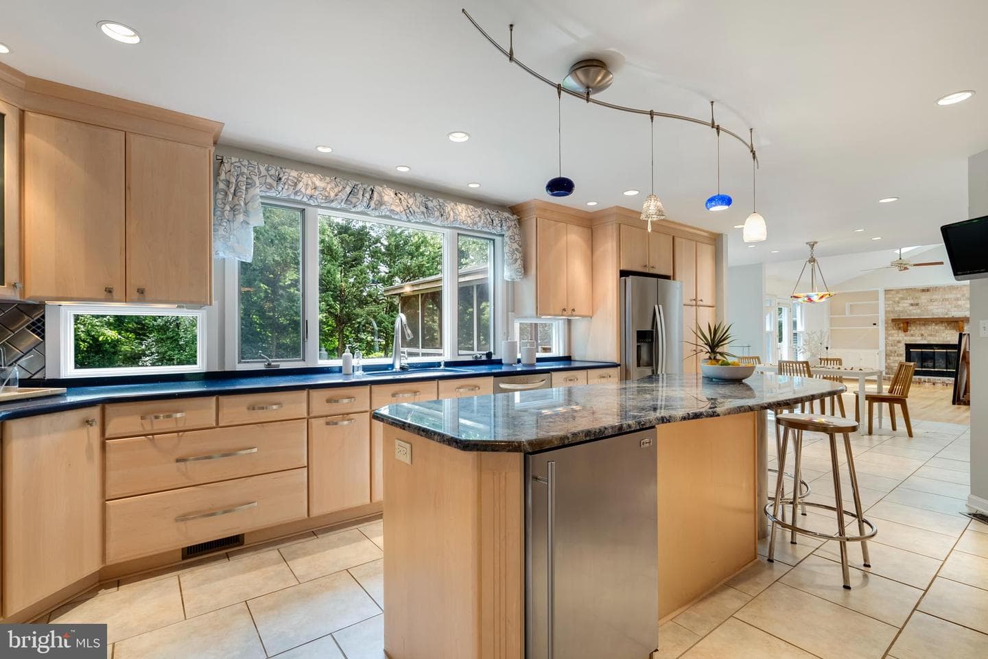 402 Sheffield Road photo 9