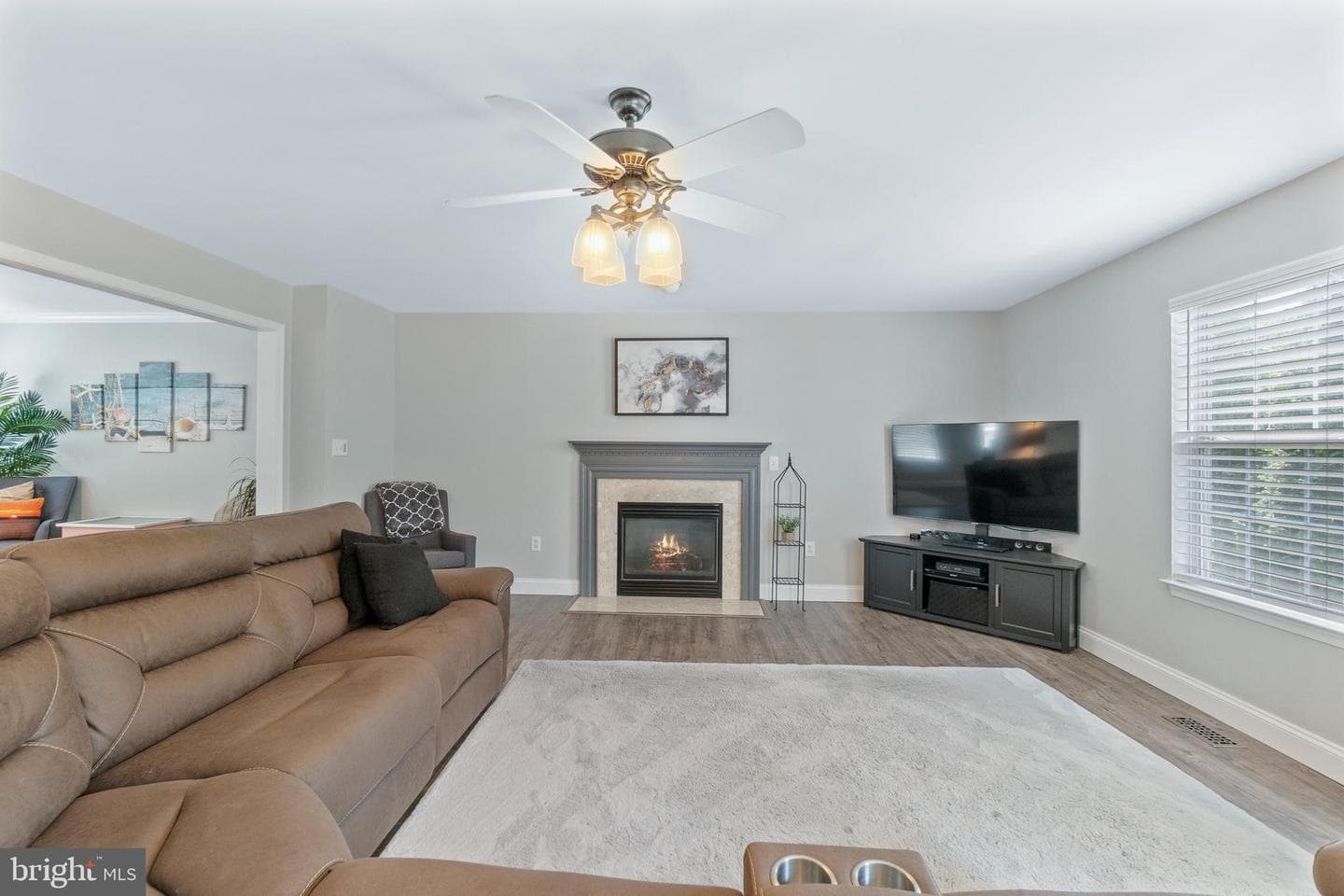 313 Buckland Court photo 17