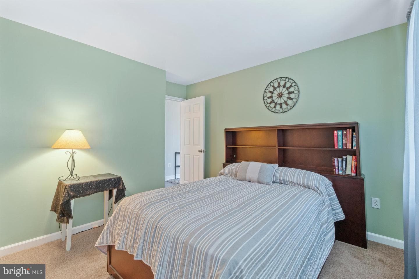 313 Buckland Court photo 30