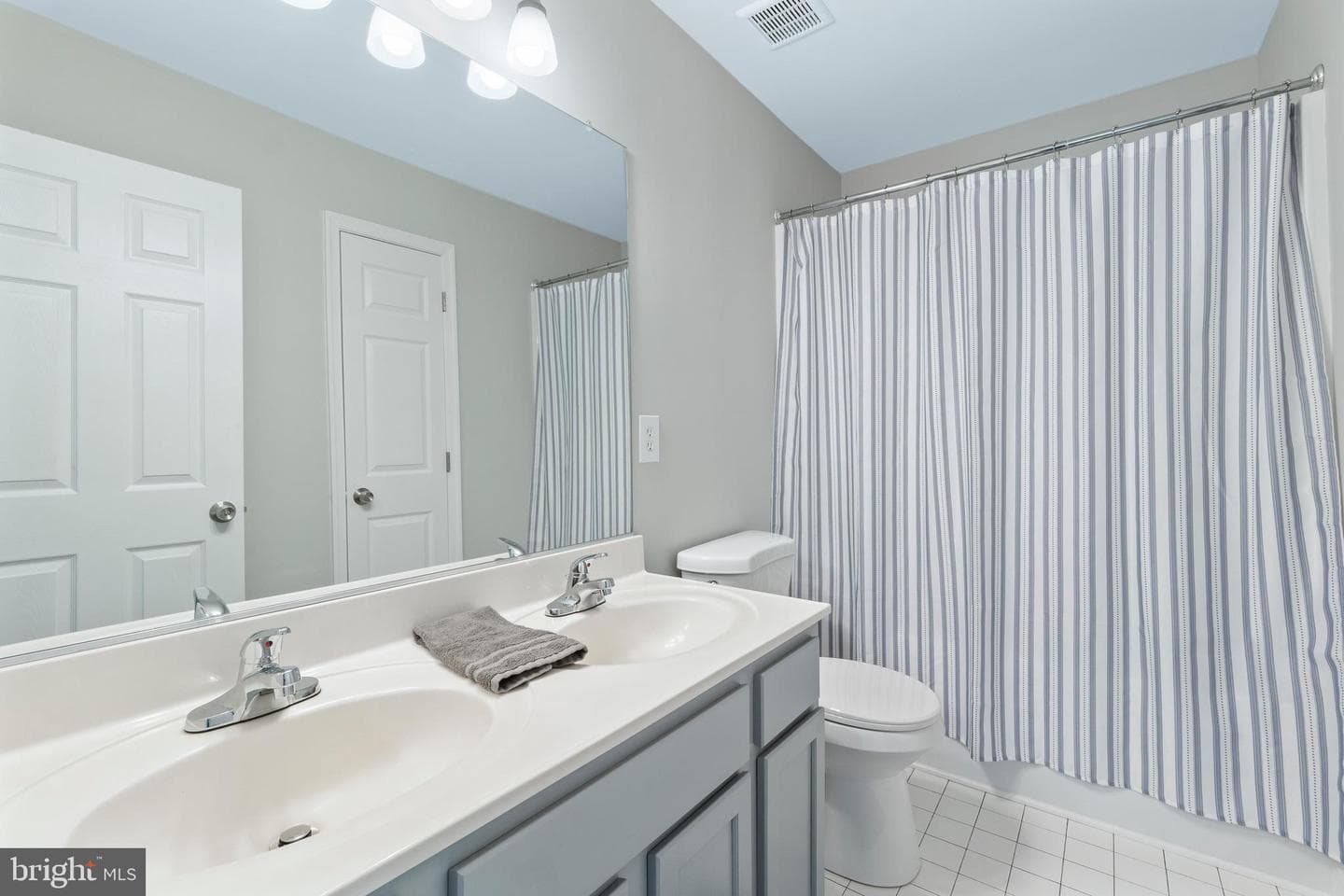 313 Buckland Court photo 31
