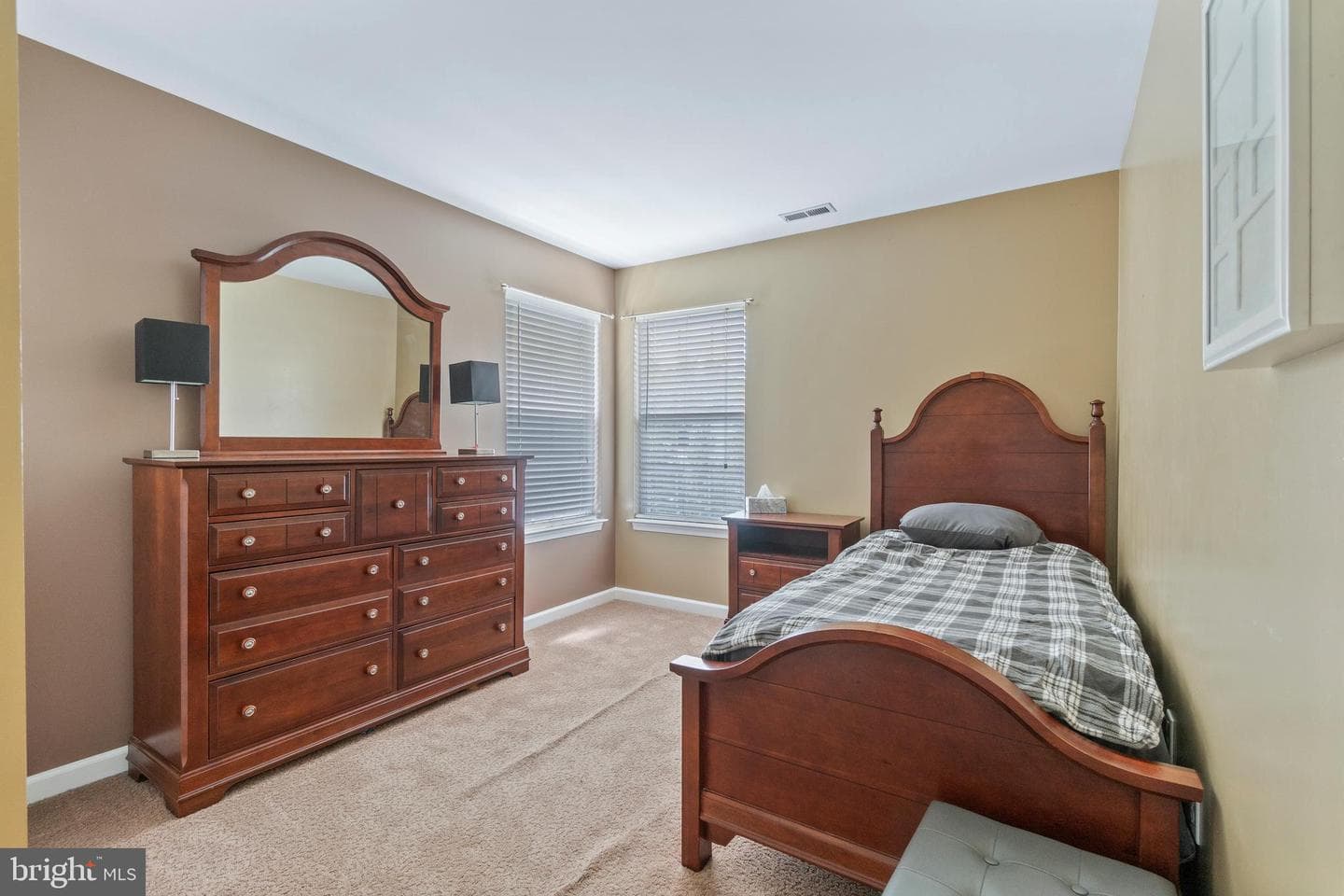 313 Buckland Court photo 32