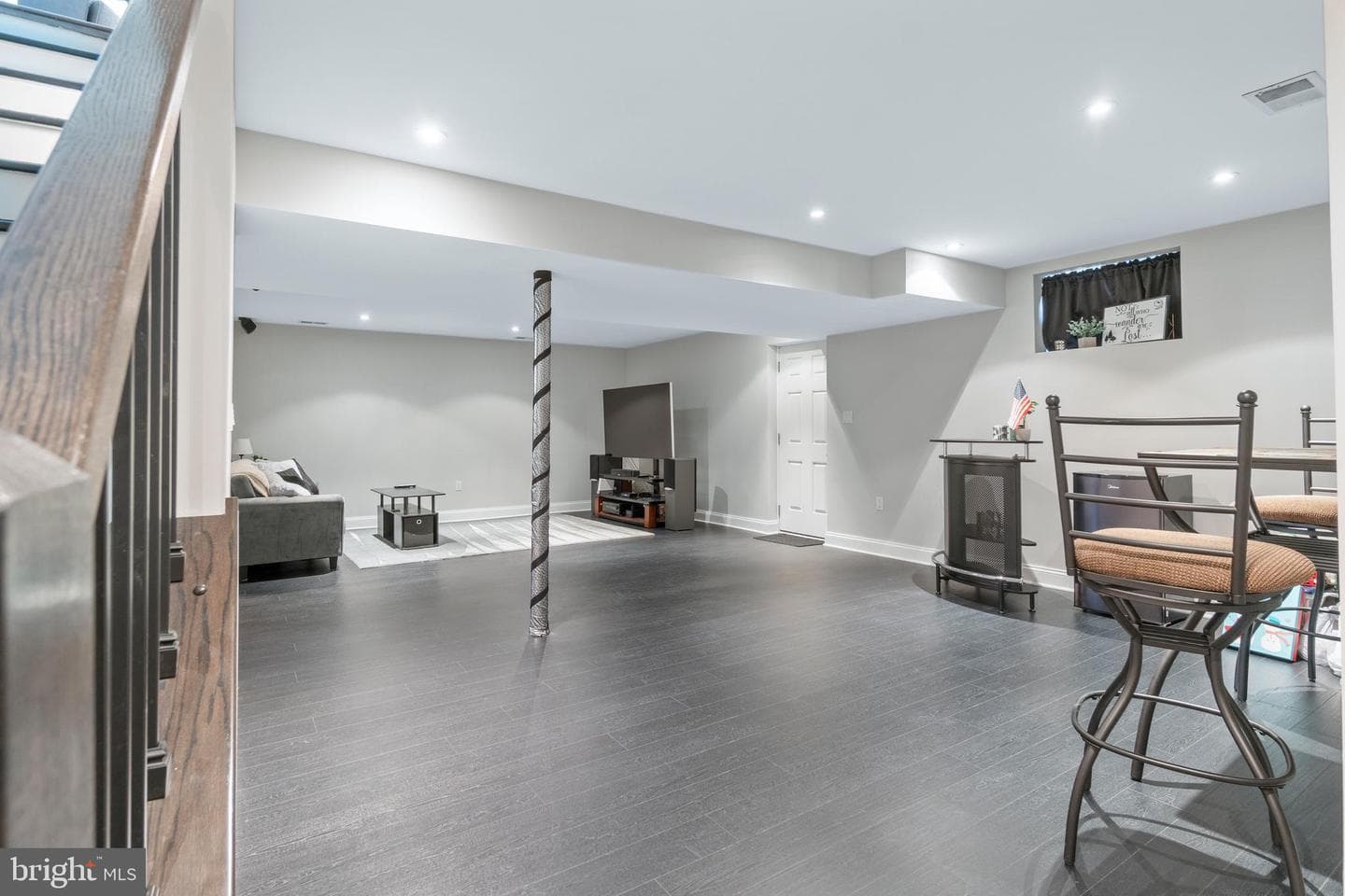 313 Buckland Court photo 42