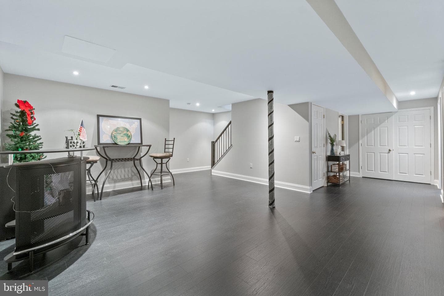 313 Buckland Court photo 43