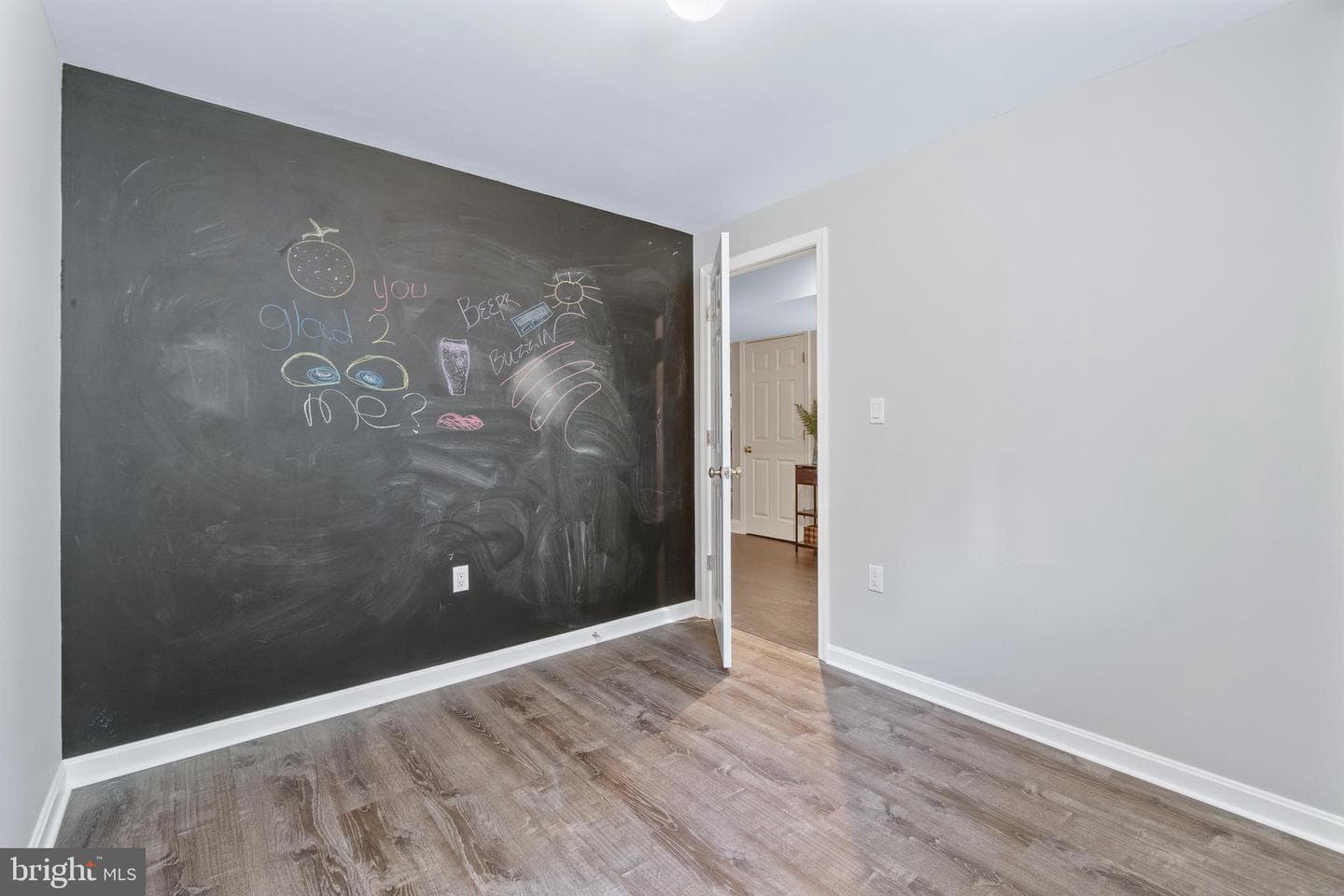 313 Buckland Court photo 48