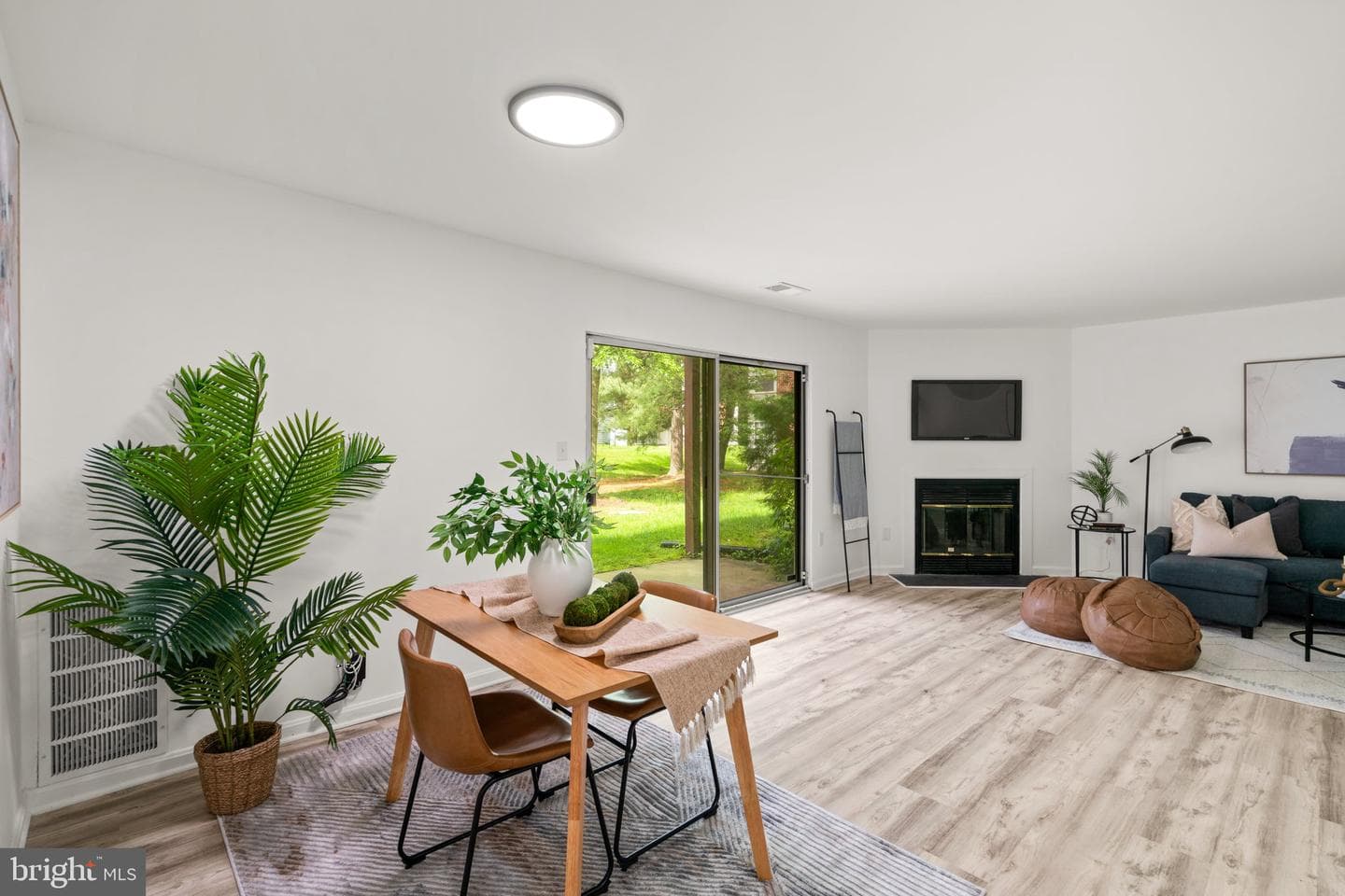 208 Spring Maiden Court #103 photo 11